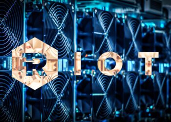 Riot Platforms shares dip regardless of $500 million Bitcoin acquisition technique