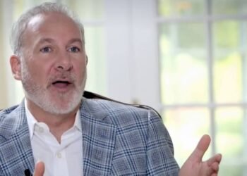 Peter Schiff Says Bitcoin Is Nothing Like Gold: Is That True? (Opinion)