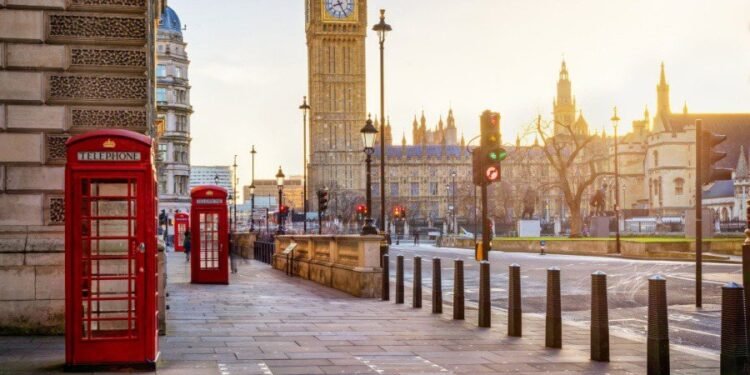 Crypto Holders Warned as UK Finances Confirms Platforms Will Observe Features