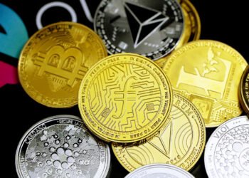 Altcoin Liquidation Threat Surges as Leverage Hits Excessive Ranges