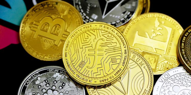 Altcoin Liquidation Threat Surges as Leverage Hits Excessive Ranges